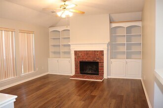 4318 Laurel Creek Ct in Missouri City, TX - Building Photo - Building Photo