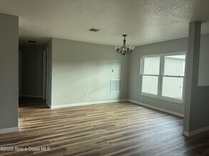 1375 Weiman Rd SE in Palm Bay, FL - Building Photo - Building Photo