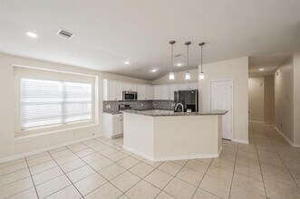 8932 Sunny Hollow Dr in Fort Worth, TX - Building Photo - Building Photo