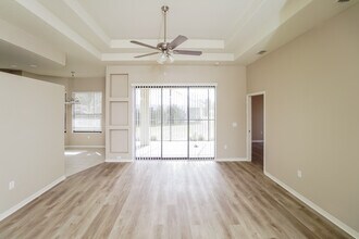 6034 Beechwood Dr in Dade City, FL - Building Photo - Building Photo