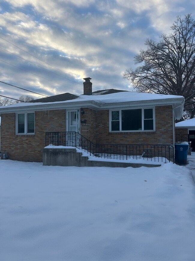 property at 716 Henry St