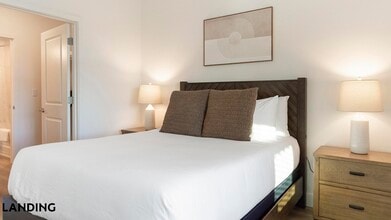 10670 Jake Jabs Blvd, Unit 1203 in Longmont, CO - Foto de edificio - Building Photo