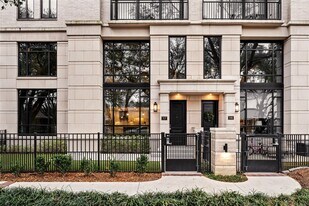 2511 Willowick Rd in Houston, TX - Building Photo