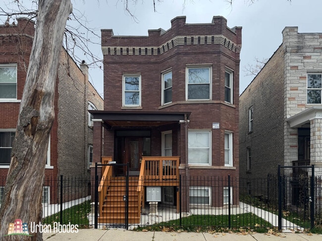 4322 W Kamerling Ave, Unit 1