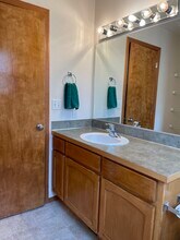 1740 NW Almond Loop in Oak Harbor, WA - Building Photo - Building Photo