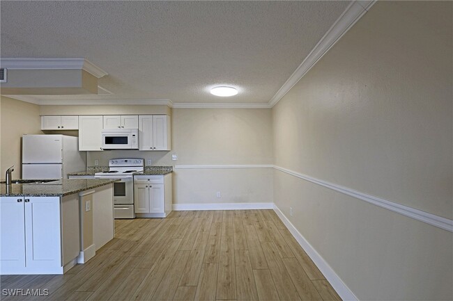 5319 Summerlin Rd