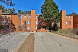 117 Davis Mill Ct in Lawrenceville, GA - Building Photo