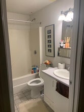 185 Beacon St, Unit 3 in Somerville, MA - Building Photo - Building Photo