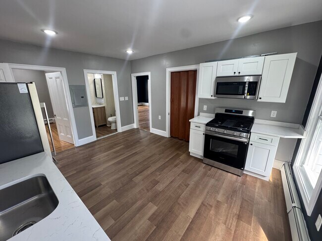 138 Jewett St in Providence, RI - Building Photo - Building Photo