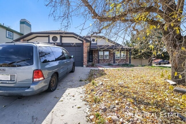 property at 13356 Albion Cir