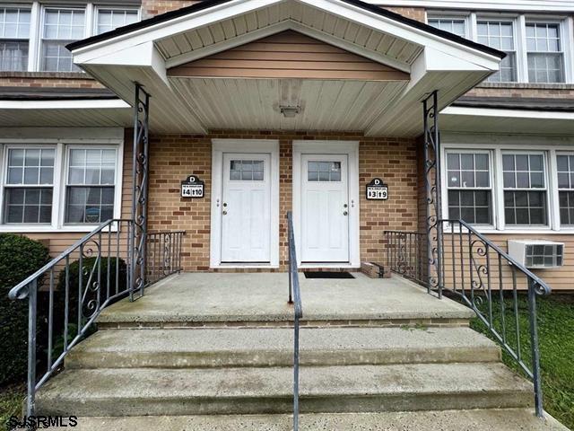 property at 705 N Dudley Ave