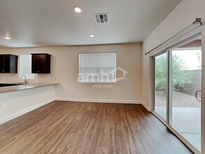 658 W Bosal Dr in Gilbert, AZ - Building Photo - Building Photo