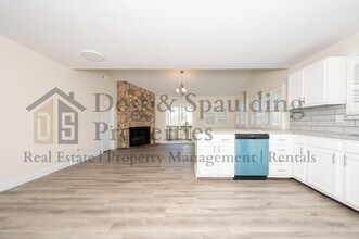 3624 Heathrow Dr in Winston-Salem, NC - Building Photo - Building Photo