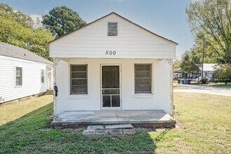 500 N Clinton Ave in Dunn, NC - Building Photo - Building Photo