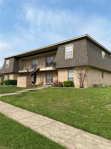 9501 Westpark Dr in Benbrook, TX - Foto de edificio
