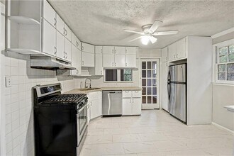 2008 Shalimar Dr NE in Atlanta, GA - Building Photo - Building Photo