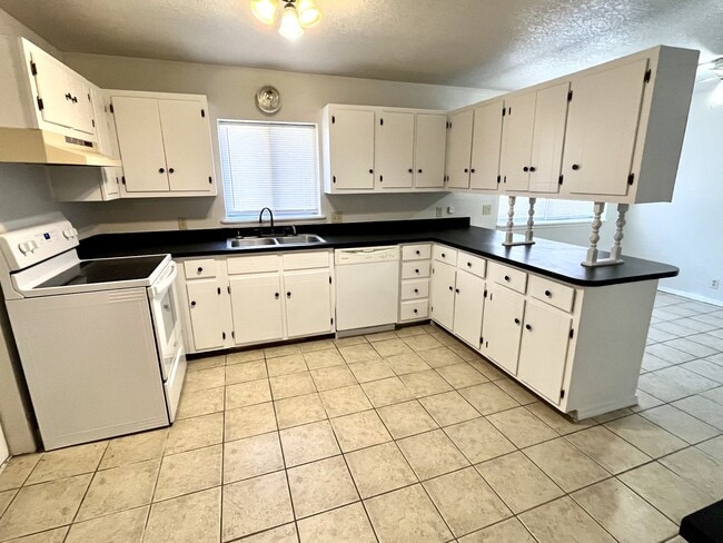 67 Rungis Rd in Sulphur, OK - Building Photo - Building Photo