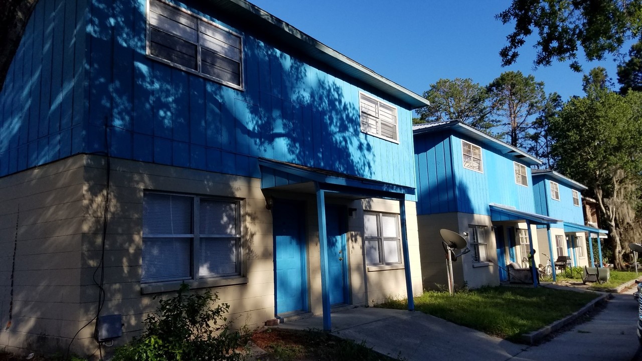 3119 SW 26th Dr in Gainesville, FL - Foto de edificio