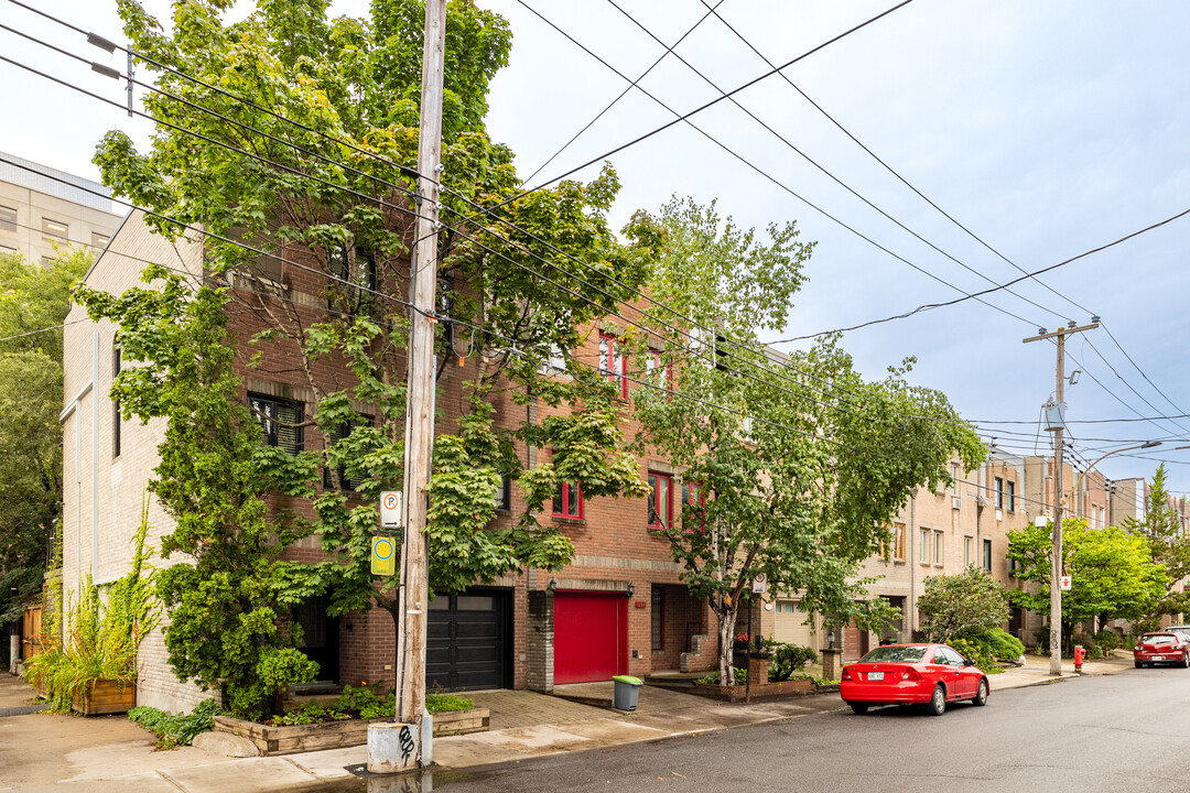 1580-1650 Wolfe Rue in Montréal, QC - Building Photo