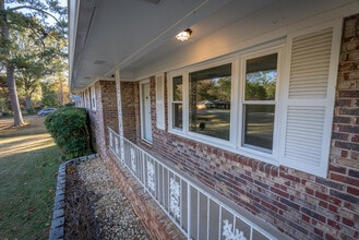 4698 Garrett Dr SW in Mableton, GA - Building Photo - Building Photo