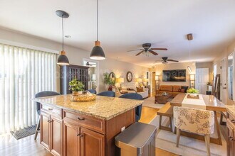 3 Granbrook Park Rd in East Granby, CT - Building Photo - Building Photo