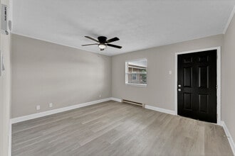 Secret City Apartments in Oak Ridge, TN - Building Photo - Building Photo