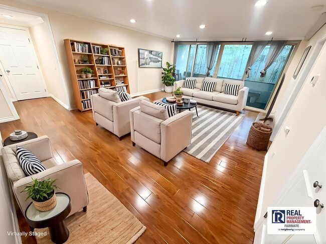 property at 211 S Wilson Ave