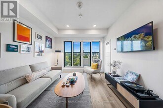 484 Spadina Ave. in Toronto, ON - Building Photo - Building Photo