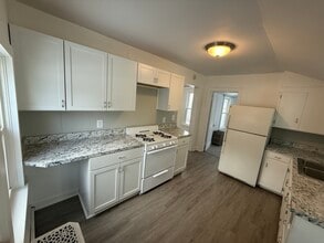 6 Foote St, Unit 6 Foote Street in Auburn, NY - Building Photo - Building Photo