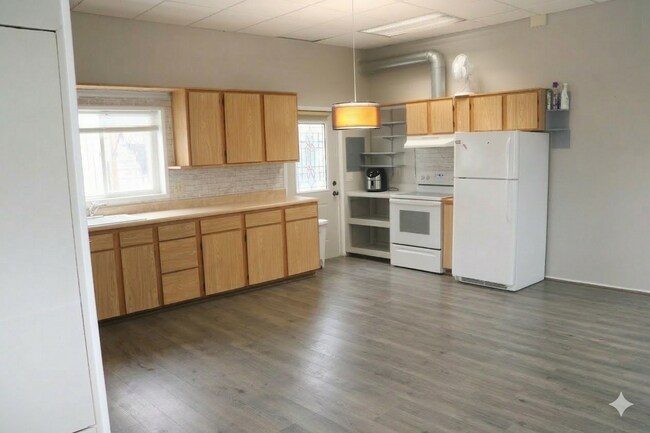 318 107th St SW, Unit c in Everett, WA - Building Photo - Building Photo