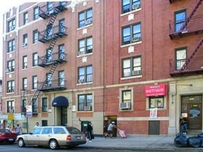 2463 Valentine Ave in Bronx, NY - Foto de edificio - Building Photo
