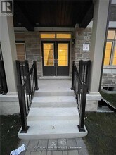 32 Floyd Frd Wy in Markham, ON - Building Photo - Building Photo