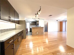 700 Richards St in Honolulu, HI - Foto de edificio - Building Photo