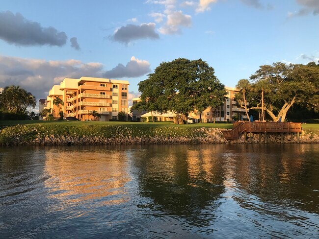 308 Golfview Rd in North Palm Beach, FL - Building Photo - Building Photo