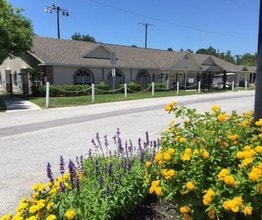 The Villas at Hunters Ridge 55+ in New Port Richey, FL - Foto de edificio - Building Photo