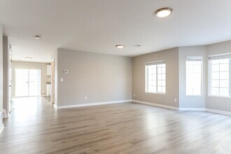 5026 Perth Ct in Denver, CO - Building Photo - Building Photo