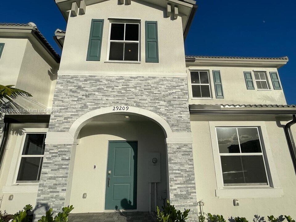 29209 SW 162nd Ct in Homestead, FL - Foto de edificio