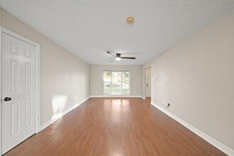 506 Brendon Park Ln in Friendswood, TX - Building Photo - Building Photo