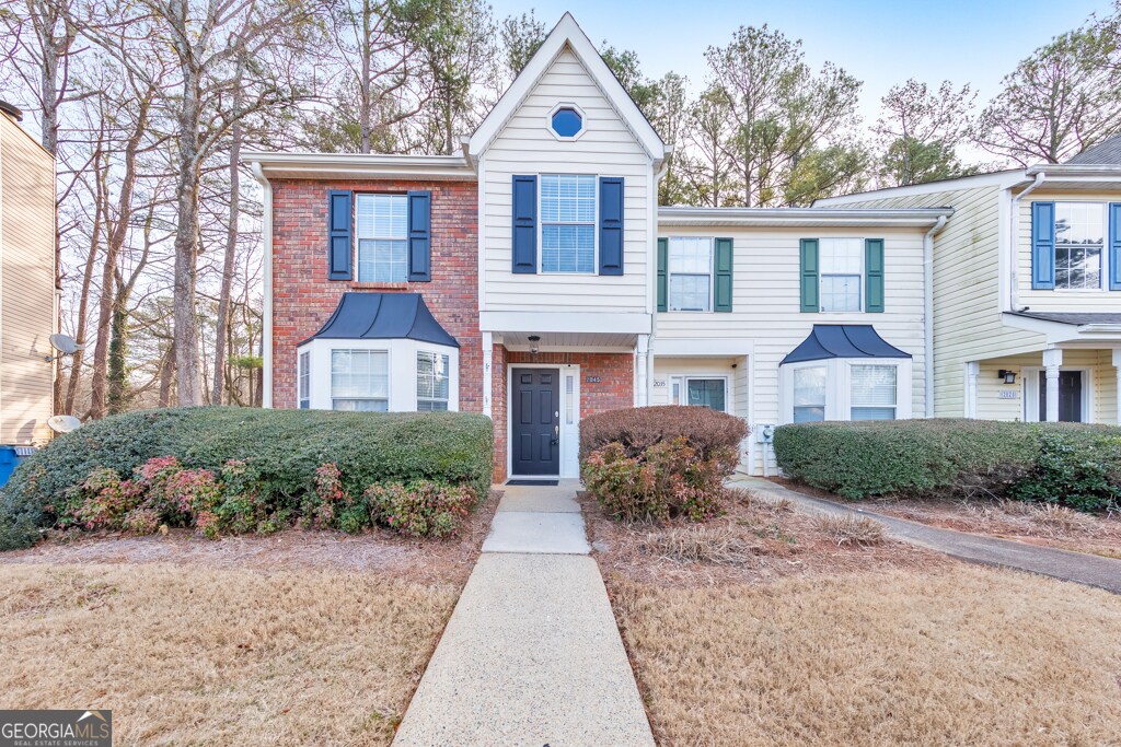 2045 Fairways Ct in Kennesaw, GA - Building Photo