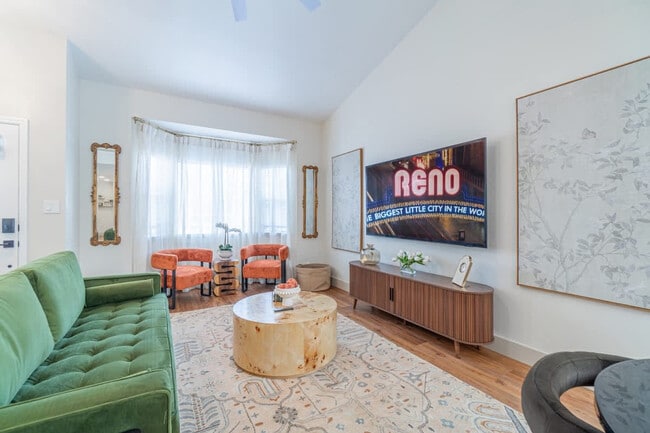 629 Tarn Way in Reno, NV - Building Photo - Building Photo