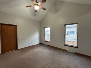 376 Chestnut St in Painesville, OH - Building Photo - Building Photo