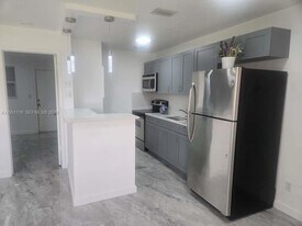 5120 NE 18th Ave in Fort Lauderdale, FL - Building Photo