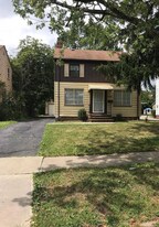 5536 Dalewood Ave in Maple Heights, OH - Building Photo