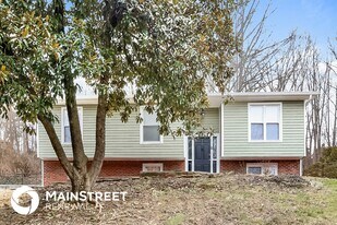 9104 Royal Oak Dr in Louisville, KY - Building Photo