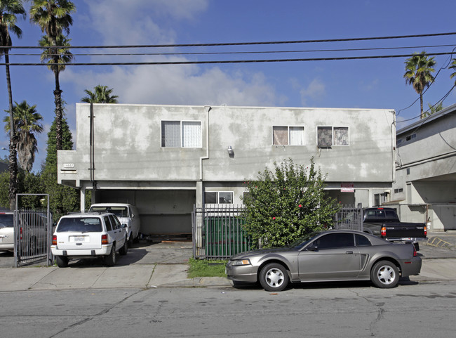 14662 Hubbard Ave in San Fernando, CA - Building Photo - Building Photo