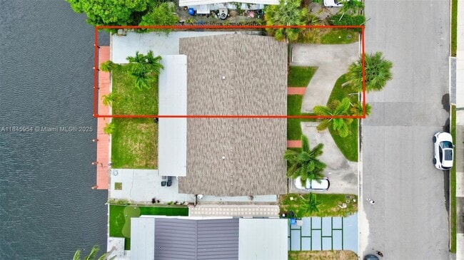 1001 Citrus Is in Fort Lauderdale, FL - Building Photo - Building Photo