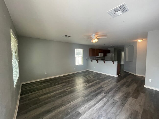 2180 E Cochise Ave in Apache Junction, AZ - Building Photo - Building Photo