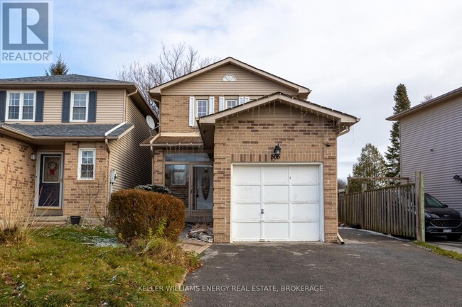 606 Cobblehill Dr in Oshawa, ON - Building Photo - Building Photo