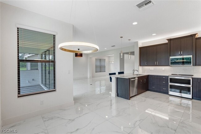 property at 11604 Meadowrun Cir