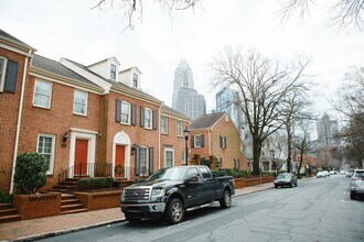 510 N Poplar St in Charlotte, NC - Building Photo - Building Photo
